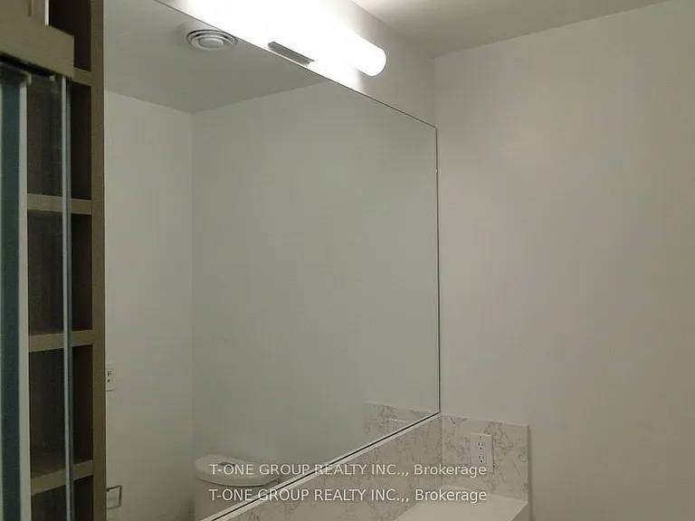 319 Jarvis St #902 — Photo 4
