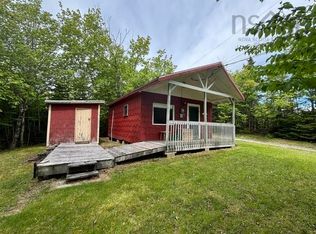 25 Ton Timber Hills Rd, Halifax, NS B0J2K0