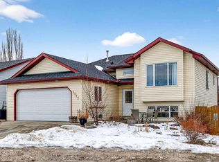 1175 N Strathcona Rd, Strathmore, AB T1P 1T3