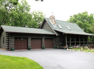 N6045 Johnson Rd, Burlington, WI 53105