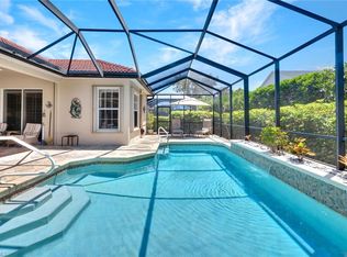 16208 Parque Ln, Naples, FL 34110