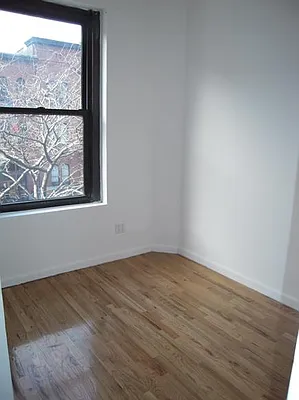 Rented by R New York | media 38