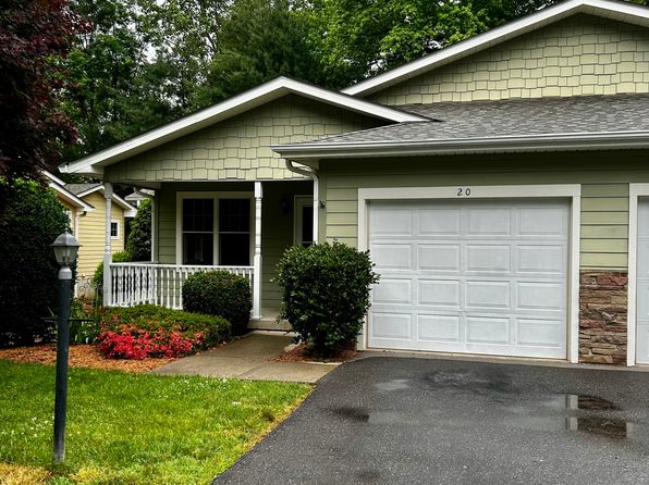 20 Spring Village Ln