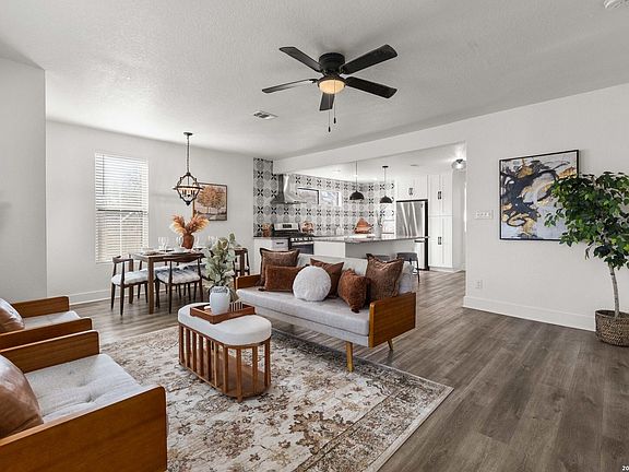 2nd image of 2107 McKinley