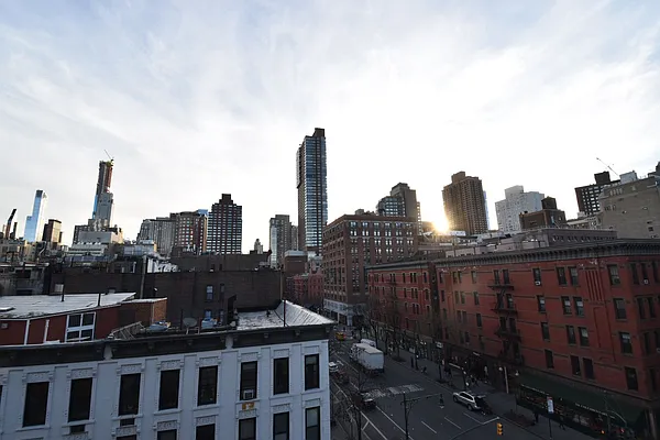 Rented by (Legacy) NY Quality Living Uptown | media 33