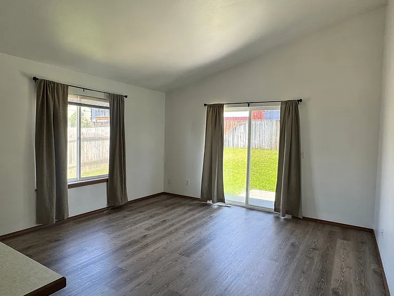 4957 Pear Butte Dr — Photo 6
