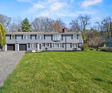 13 Canterbury Rd, Woburn, MA, 01801