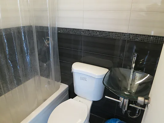 Rented by Big Square Realty LLC | media 16