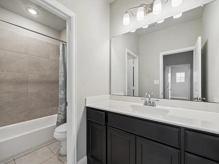 10227 Wylde Point Ln — Photo 35