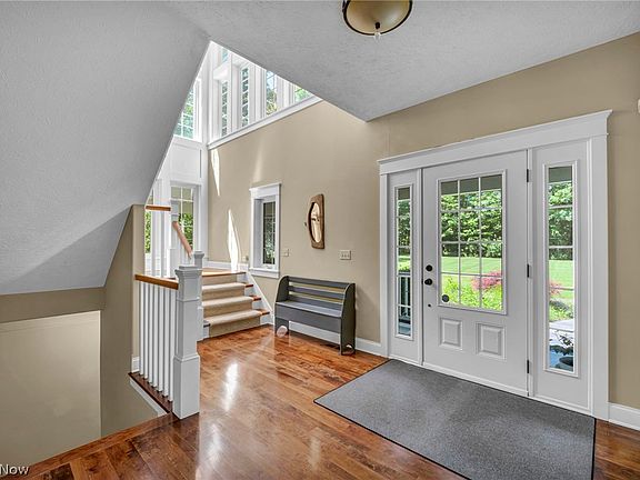 2nd image of 7125 Bridlewood Dr