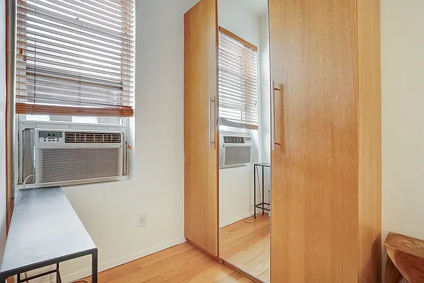 Rented by Bond New York | media 6