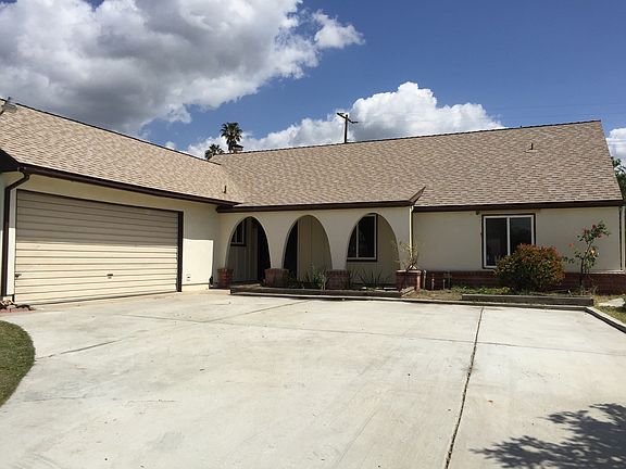 2nd image of 6061 Mirada Pl