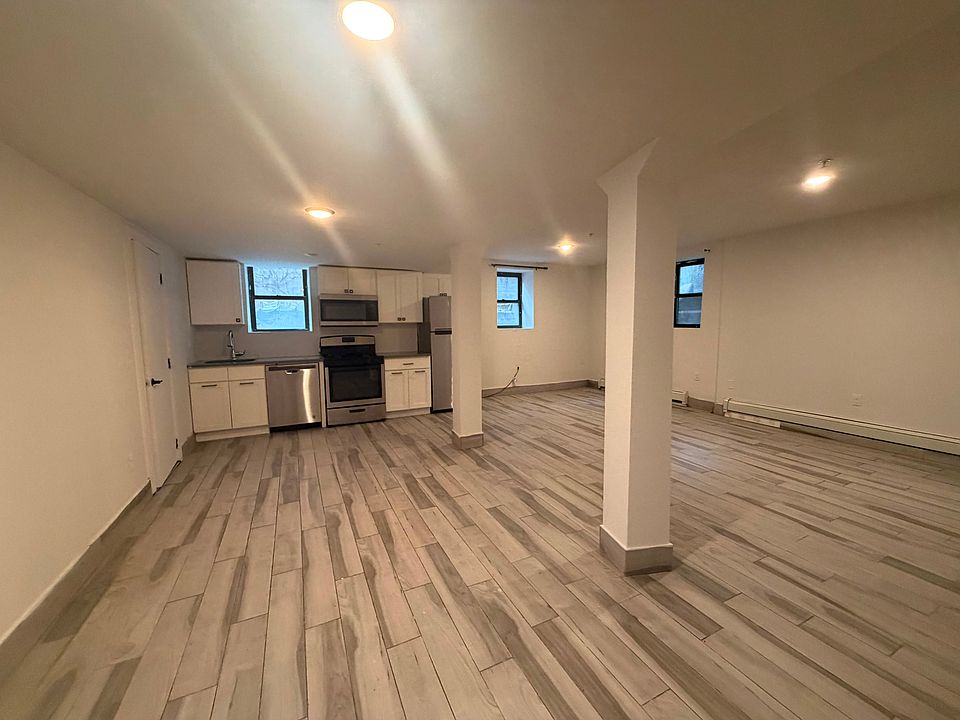 1st image of 70 Lexington Ave #21E