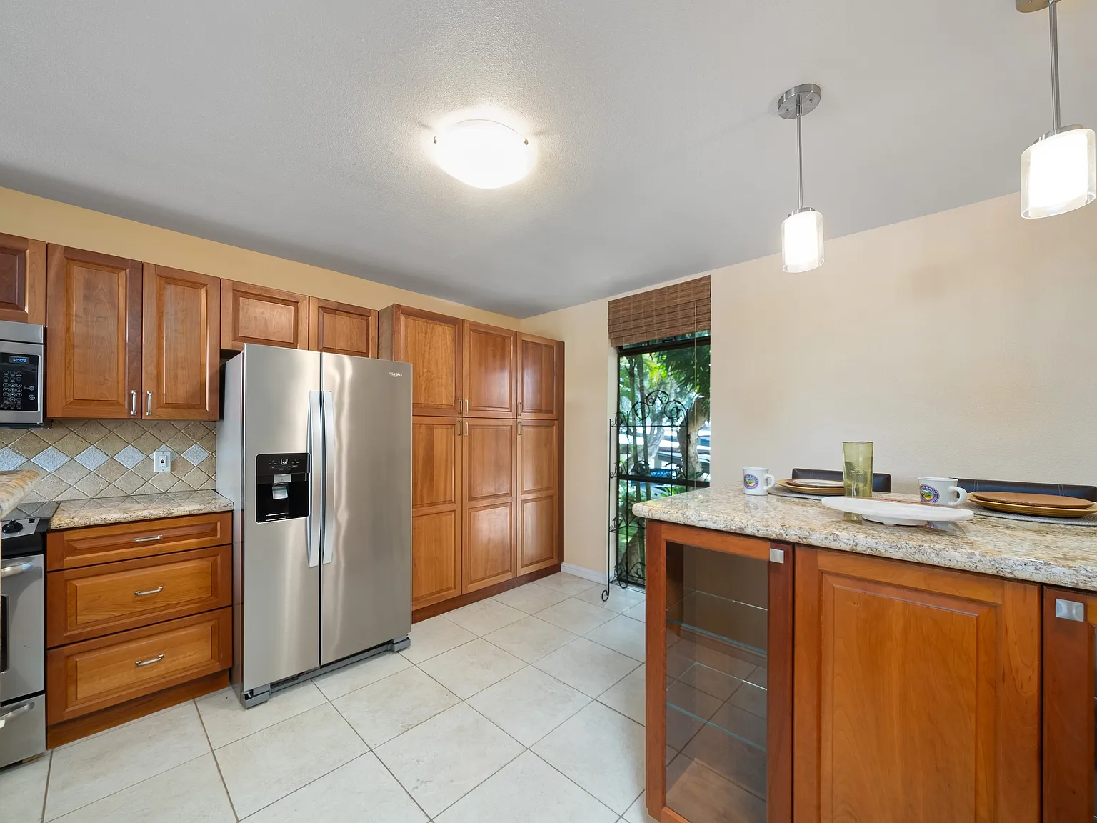 46-146 Kiowai St #2624- Agents: D. Choi/D. Chong - 1 — Photo 3