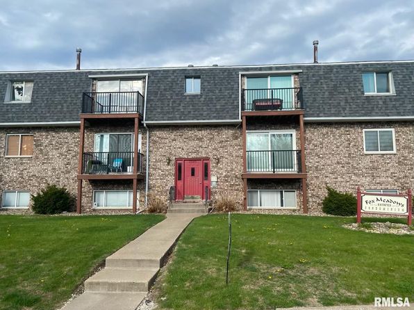 3045 4th St APT 12, Moline, IL 61265