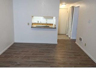 8911 Holly Dr, Everett, WA 98208