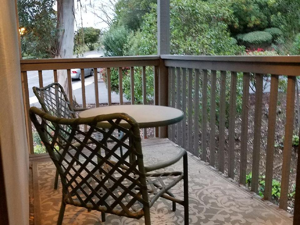 Deck off master bedroom