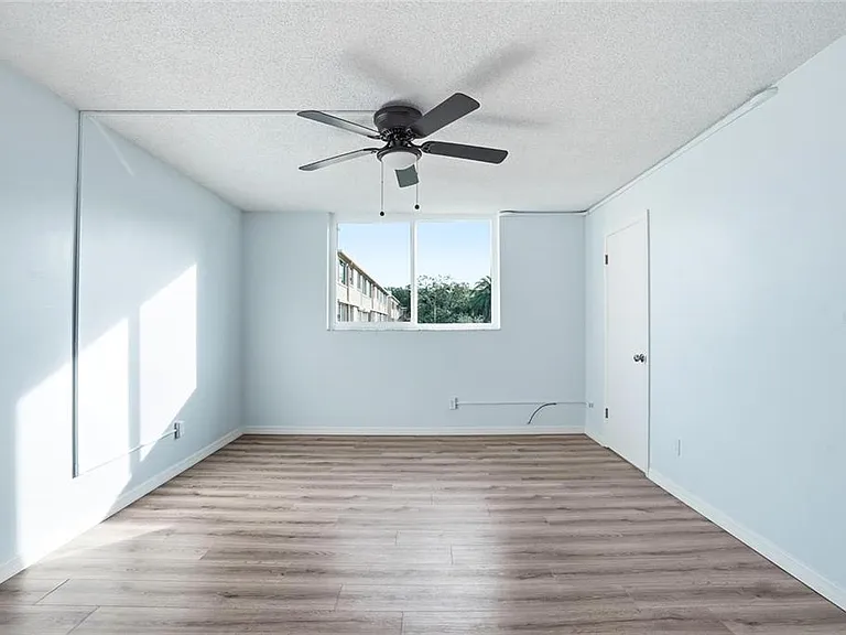 5095 Bay St NE #21O — Photo 8