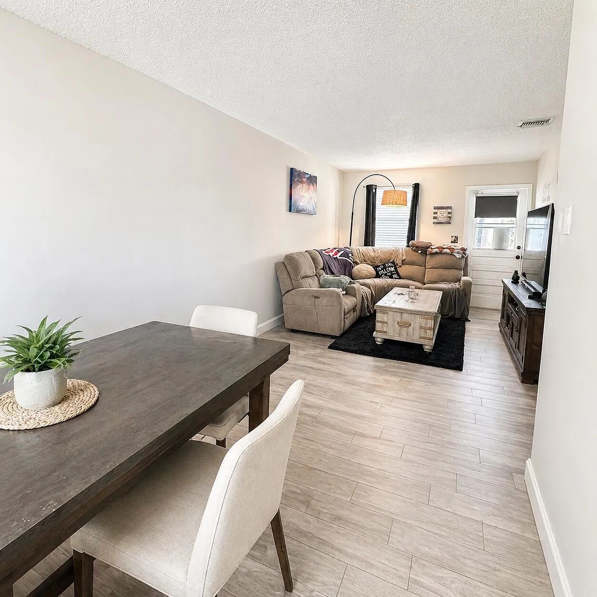 Building Photo - 331 Walton Blvd #4
