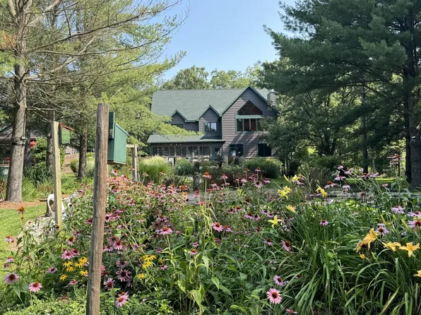 W2641 Springfield ROAD, Lake Geneva, WI 53147