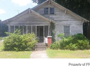 1010 W Harnett St, Dunn, NC 28334