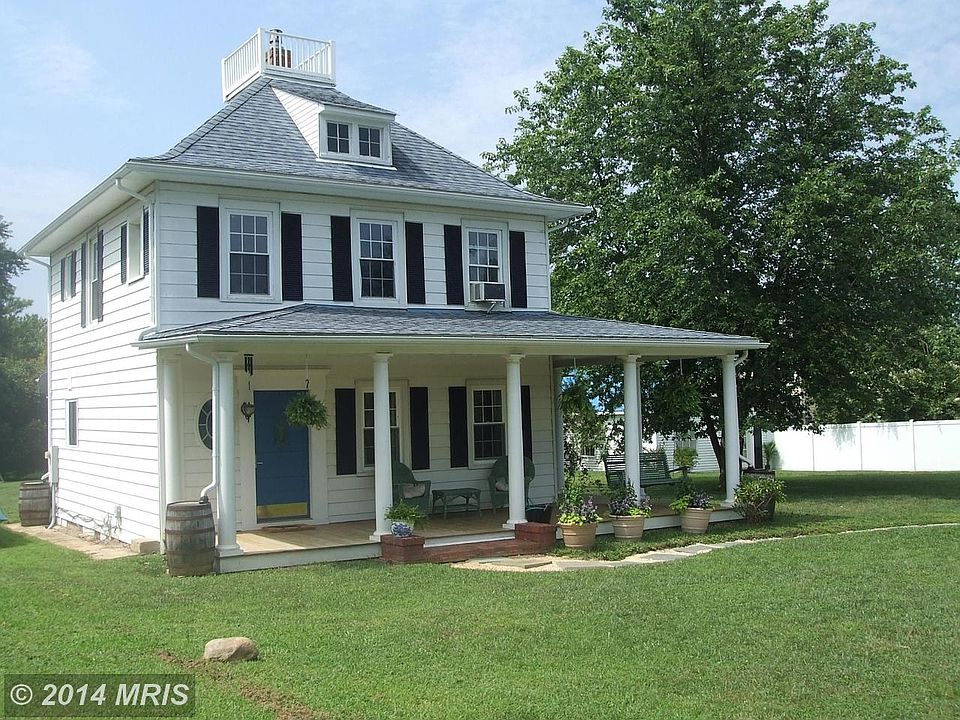 Exterior (Front)