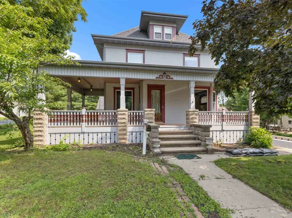 213 E Union St, Rockton, IL 61072