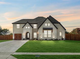 643 Crystal Lake Ln, Red Oak, TX 75154