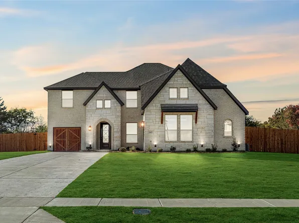 643 Crystal Lake Ln, Red Oak, TX 75154