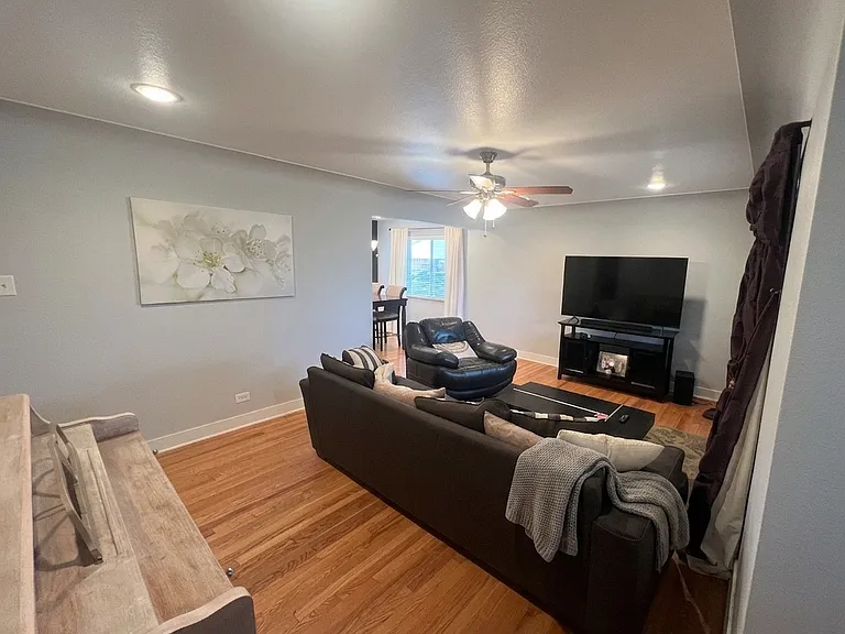 3650 Ivy St — Photo 3