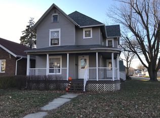 911 6th Ave, Sterling, IL 61081