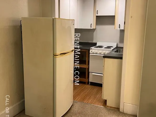99 Broadway APT 10, Bangor, ME 04401