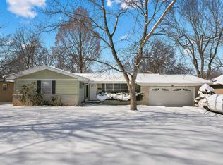 2335 S Barcliff Ave, Springfield, MO 65804