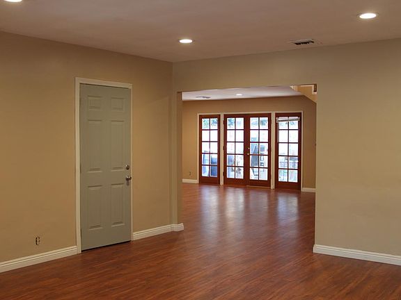 5th image of 10307 Newhome Ave