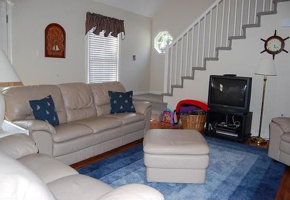 4th image of 22754 Holly Way W