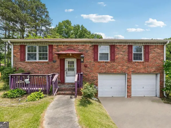 2460 Burton Cir, Morrow, GA 30260