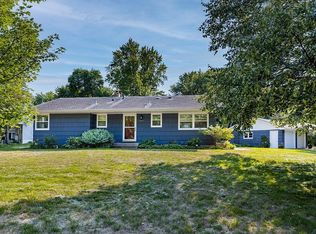 5214 Holiday Rd, Minnetonka, MN 55345