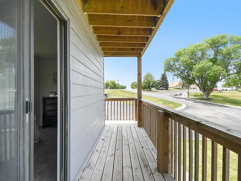 Bellevue Hills Apartment Homes — Photo 42