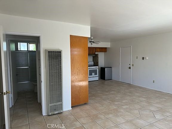 5th image of 940 Park Ave