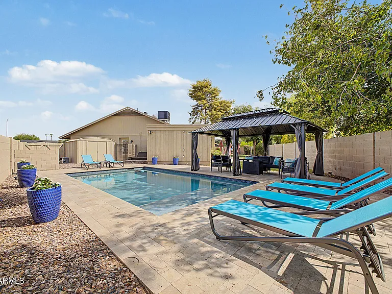 2445 S Catarina — Photo 44