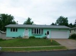 1200 Brockman Ave, Marion, IA 52302