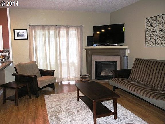 5th image of 5416 NE 65th St