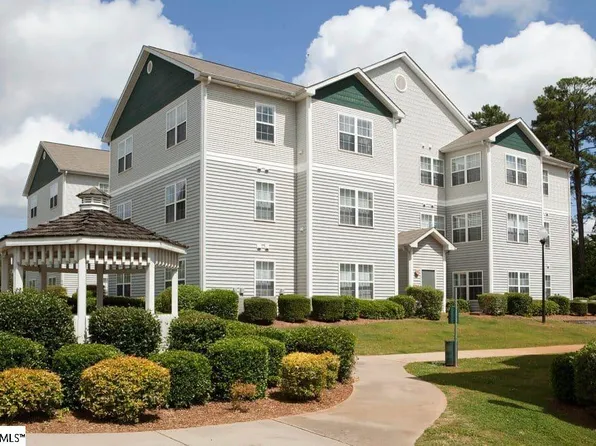 128 E University Village Dr, Central, SC 29630