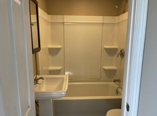 17 Maple Ave #2, Rutland, MA 01543