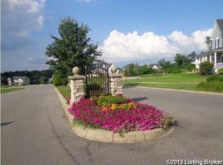 707 Falcon Ridge Ln, La Grange, KY 40031