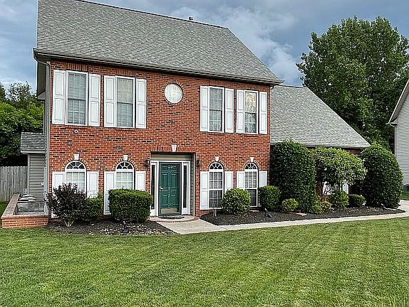 3rd image of 818 Baylor Cir