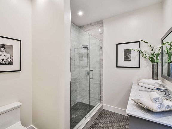 3rd image of 845 N Alfred St #1/2
