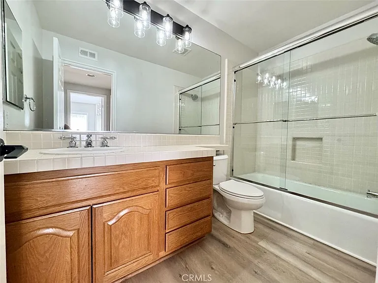 22511 Peartree — Photo 14