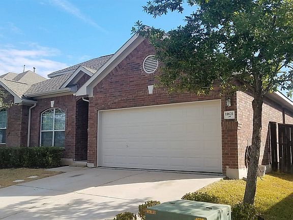2nd image of 11621 Glen Knoll Dr