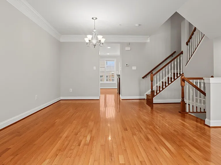 643 Pullman Pl — Photo 16